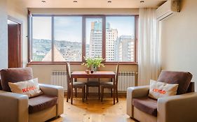 2Br Near Opera Overlooking Yerevan Selfenter By Keygo 24